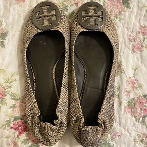 Tory Burch Minnie flats